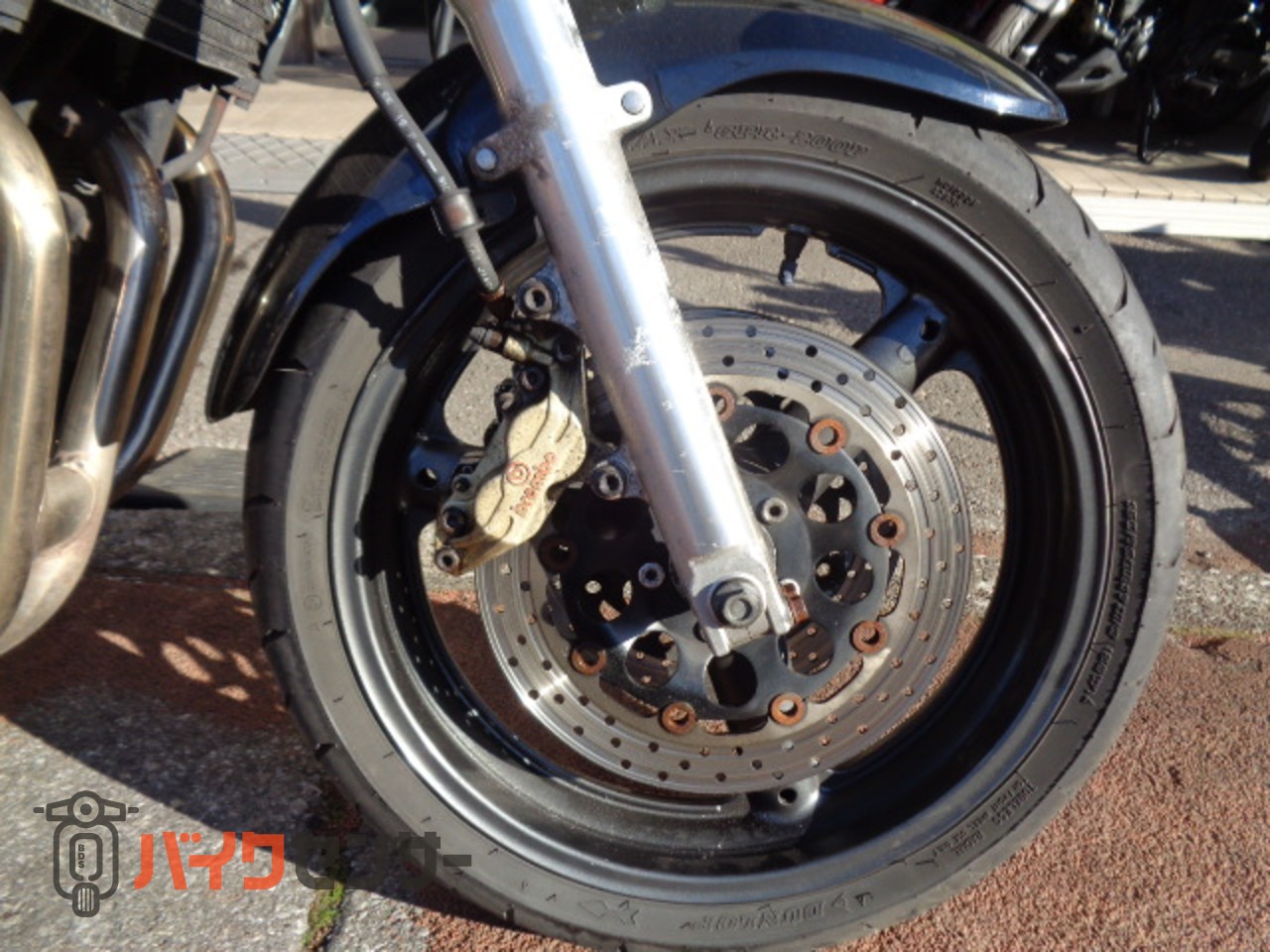 スズキ INAZUMA400 油冷4サイクル4気筒エンジン 純正ブレンボ