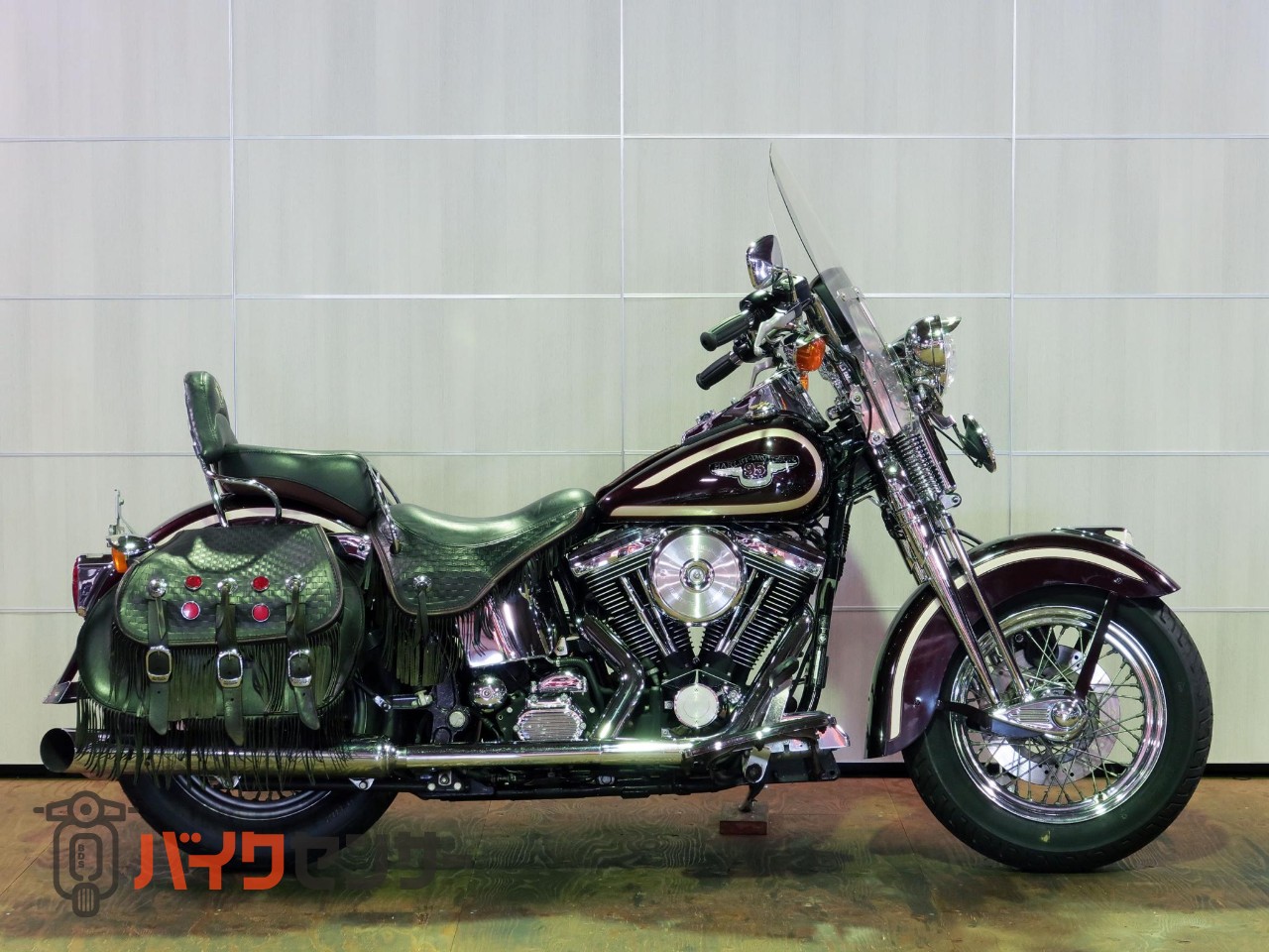 ハーレー 純正 95周年 スプリンガー flsts 95th ピリオンシート ハーレー 純正 95周年 スプリンガー flsts 95th ピリオンシート FLSTS