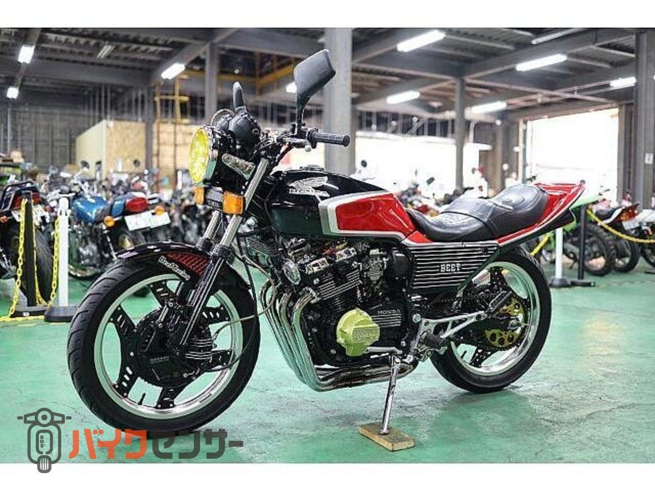 ホンダ CBX400F 国内物 昭和56年12月 フルレストア車両 フルBEET 黒赤