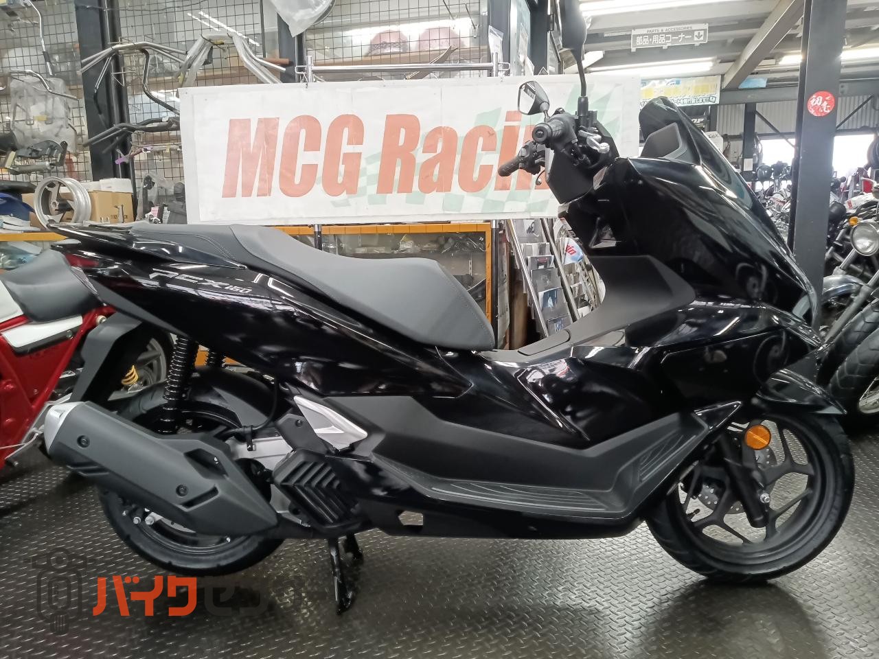 ほぼ新車】 走行距離100km 2023年式 PCX160 2022年も販売日本一！ PCX