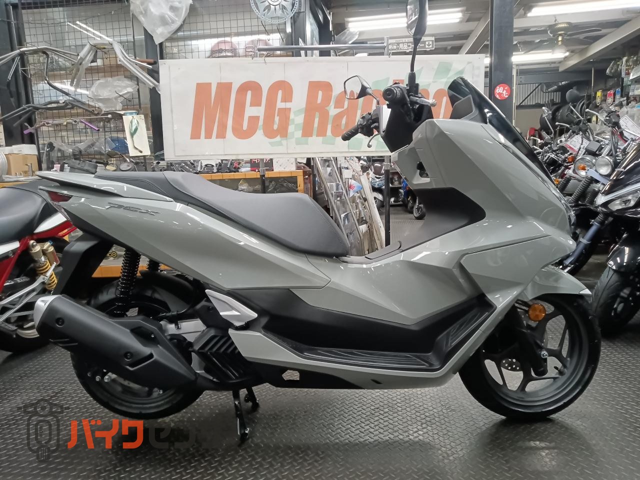 ホンダ PCX125 2025年最新モデル ABS 新エンジンESP＋