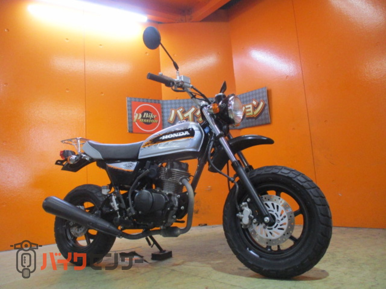 ホンダエイプ50タイプD新古車
