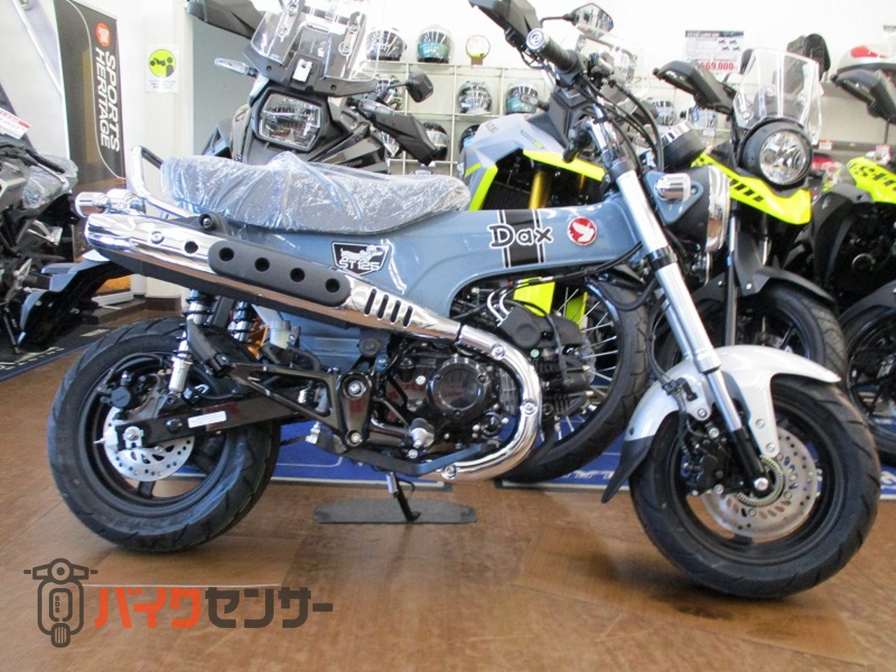 ホンダDAX125(2024年6月新車登録)
純正タイヤ前後セット Honda Dax 125 ST 2024 - Motorcycle specifications, reviews