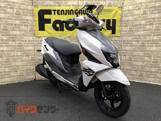 アヴェニス125　新車　ホワイト