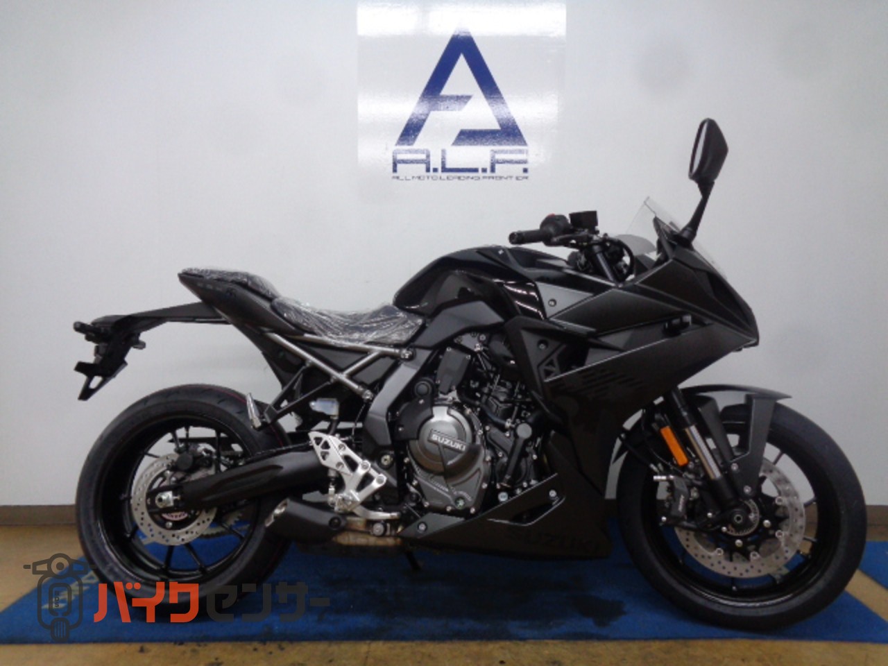 2025 人気復刻 BK ≪ MU SPORTS ≫ 703R6154　8.5型 スズキ「GSX-8R」の2025年モデルが登場！ カラーバリエーション変更で