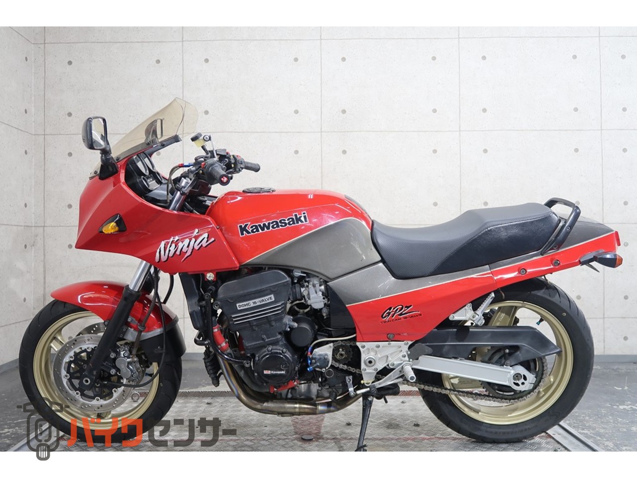 カワサキ GPZ900R A9 ソニックマフラー アップハンドル 52313