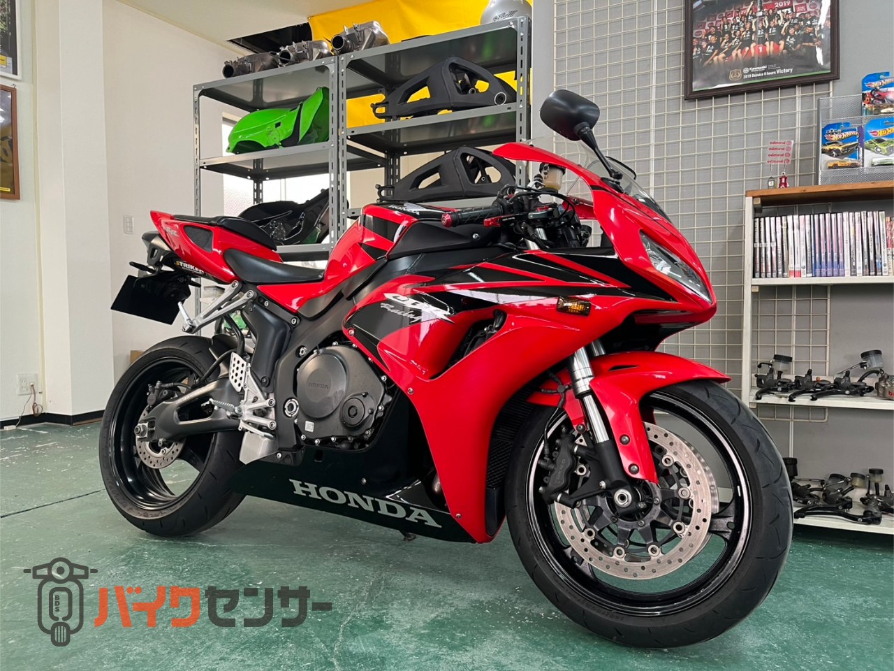ホンダ CBR1000RR 2007年式 SC57 後期型 ストライカー