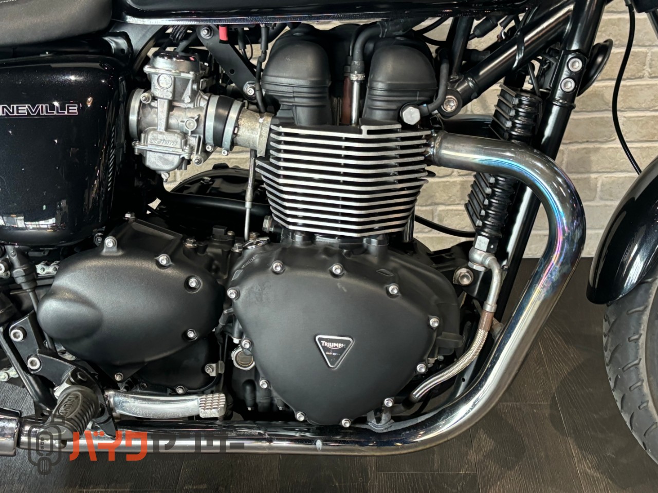 トライアンフ ボンネビル865 フルノーマル車 空冷エンジン クラブバー