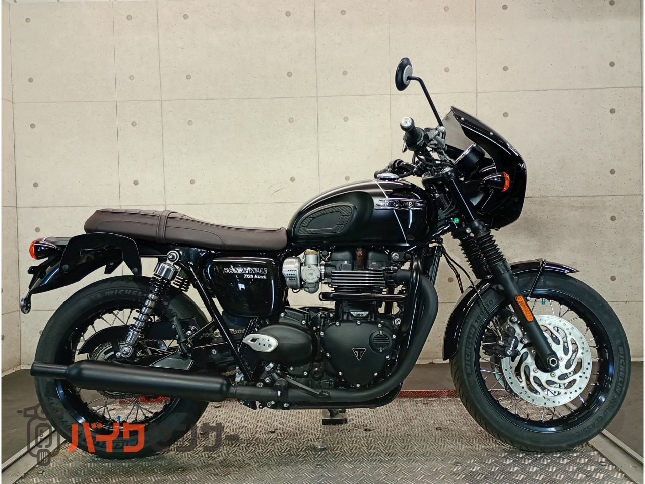 トライアンフT120 アルミビキニカウルキット （トライアンフ