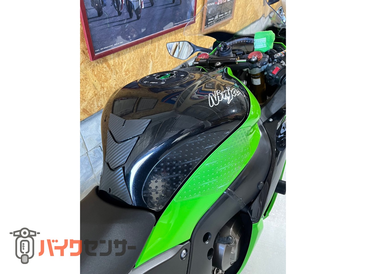 カワサキ NINJA ZX-10R 2013年式 逆車 BEETマフラー ダウン