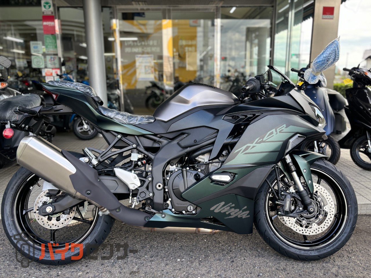 カワサキ NINJA ZX-4R SE 2025年モデル 新車 B367024| BDSバイク