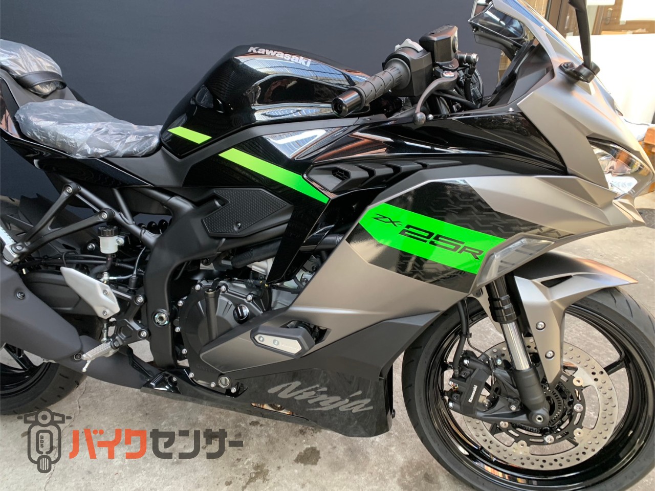 カワサキ Ninja ZX-25R SE 2026年モデル メーカ保証2年新車 B367971