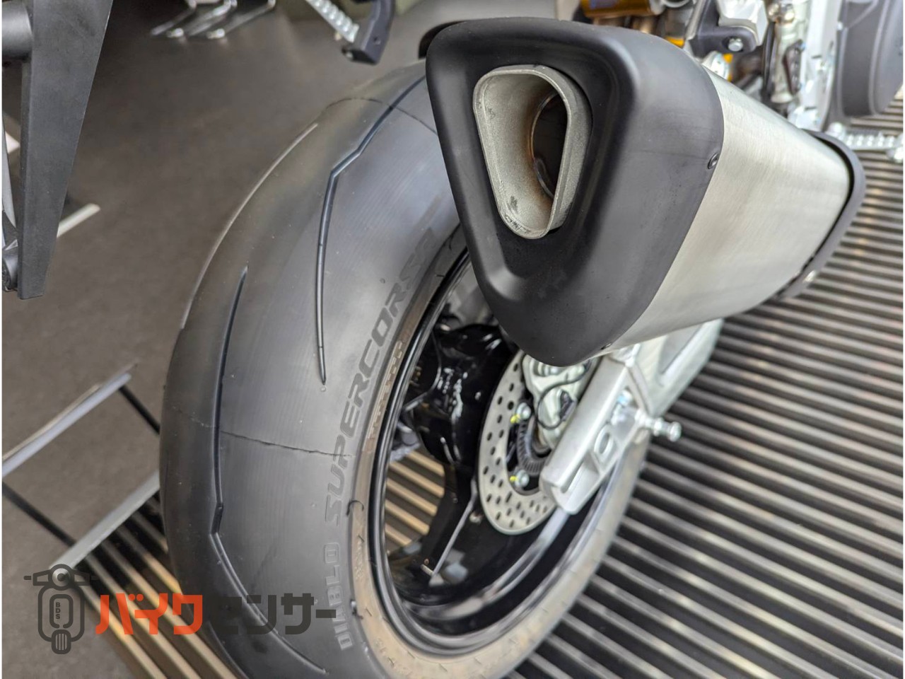 Tuono V4 Factory 1100【ULTRA CLEARANCE CAMPAIGN】/20