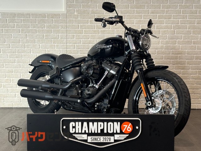 FXBB ソフテイルストリートボブ　ＬＥＤヘッドライト　スラッシンサプライハンドル　ＫＩＪＩＭＡナノウインカー　ペグ　グリップ