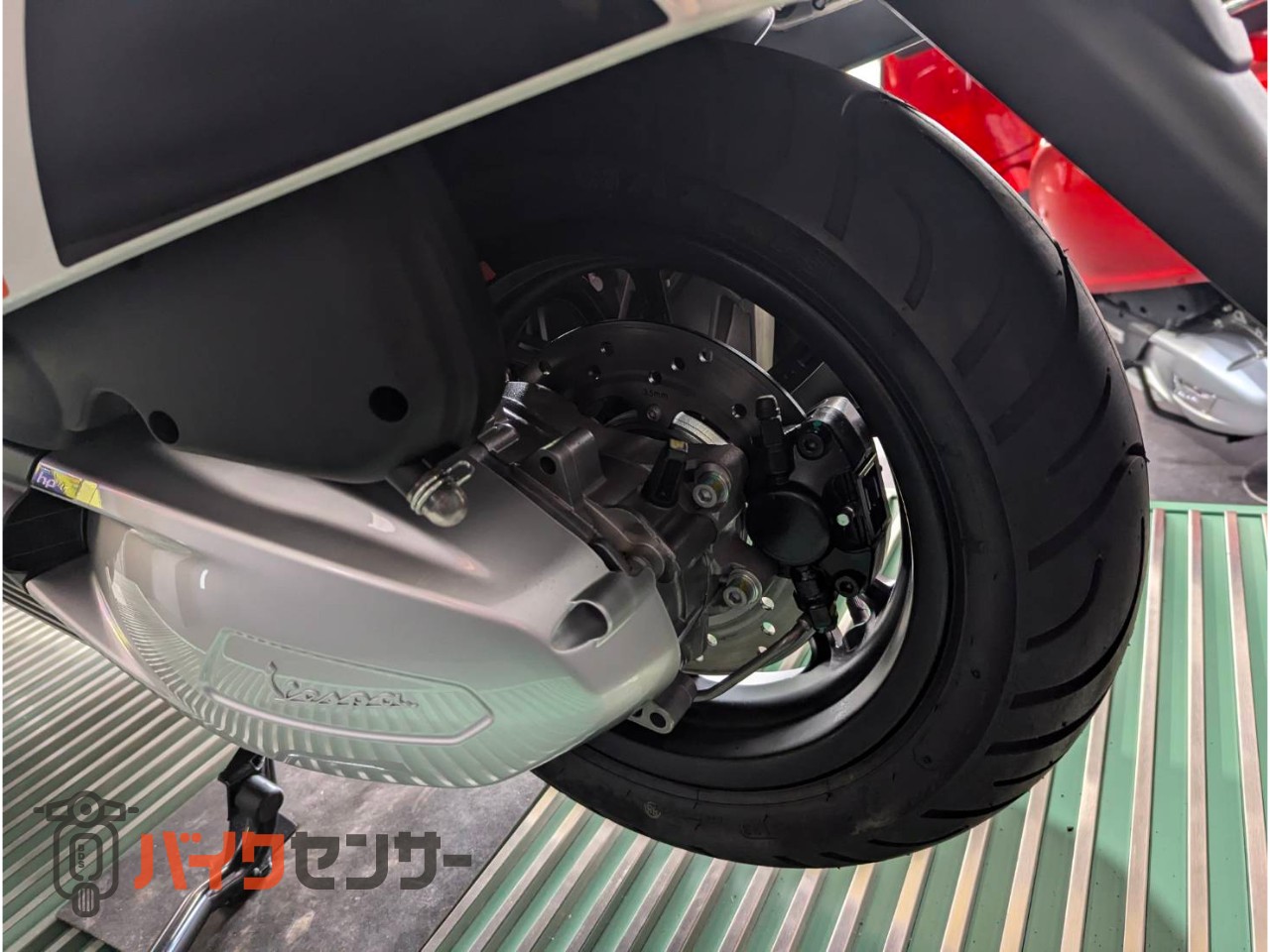 GTS300 SUPER SPORT　純正ヘルメットプレゼント中/21