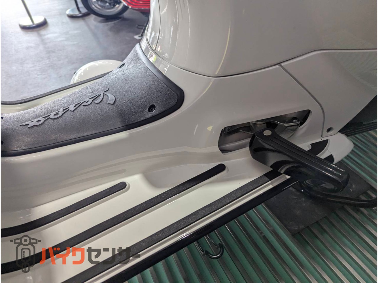 GTS300 SUPER SPORT　純正ヘルメットプレゼント中/23