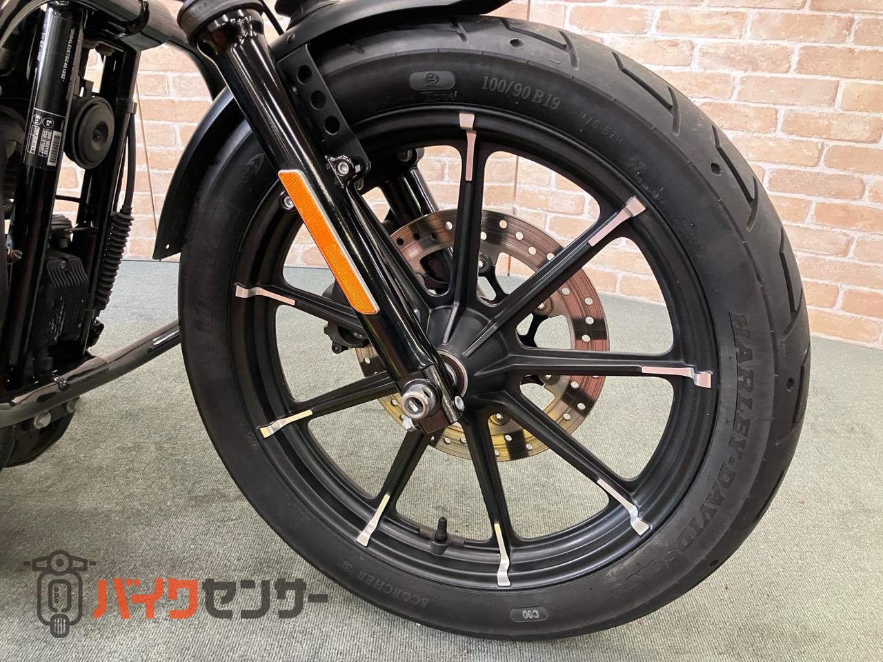 XL883N アイアン 後期 バッカーニマフラー ペアライド サイドバック エンジンガード_12