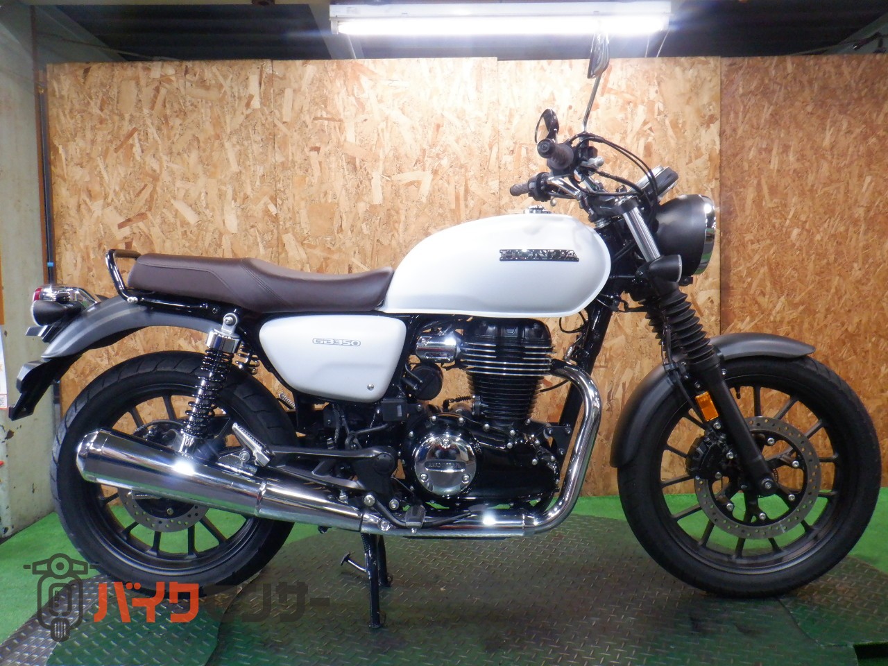 ホンダ GB350 後期カラーホワイト ワンオーナー車両 フル