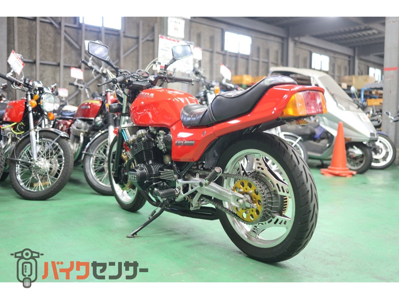 ホンダ CBX400F 昭和57年2月 赤ソリッド 国内物 ワルツ機械