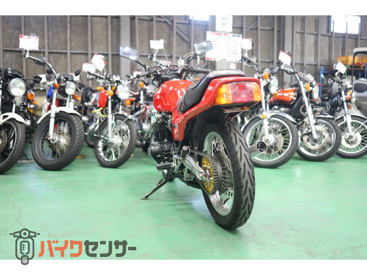 ホンダ CBX400F 昭和57年2月 赤ソリッド 国内物 ワルツ機械