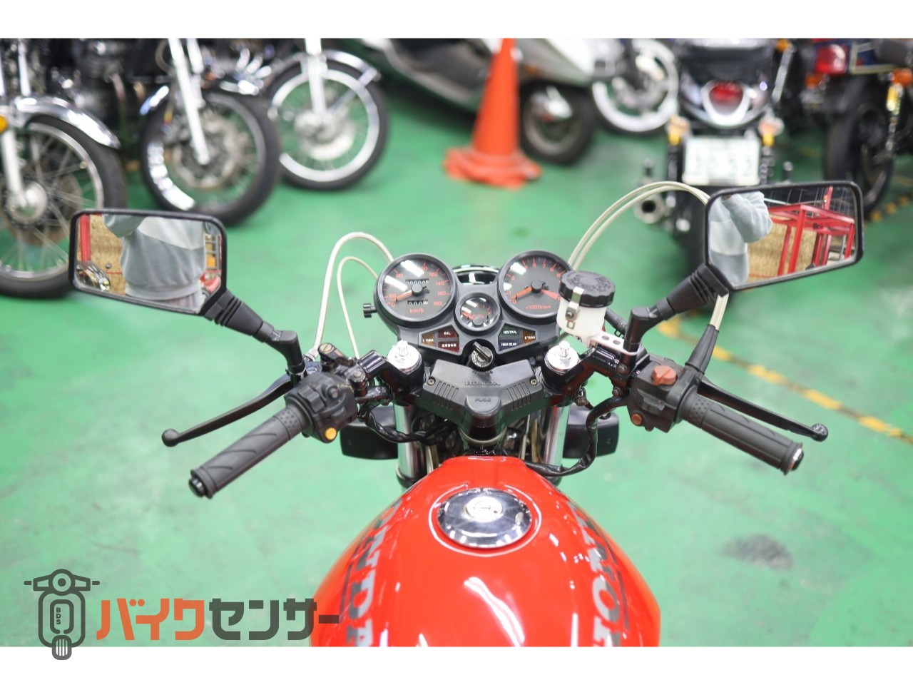 ホンダ CBX400F 昭和57年2月 赤ソリッド 国内物 ワルツ機械