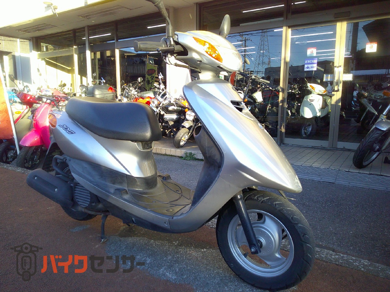 ヤマハ JOG水冷4サイクルエンジン フューエルインジェクション