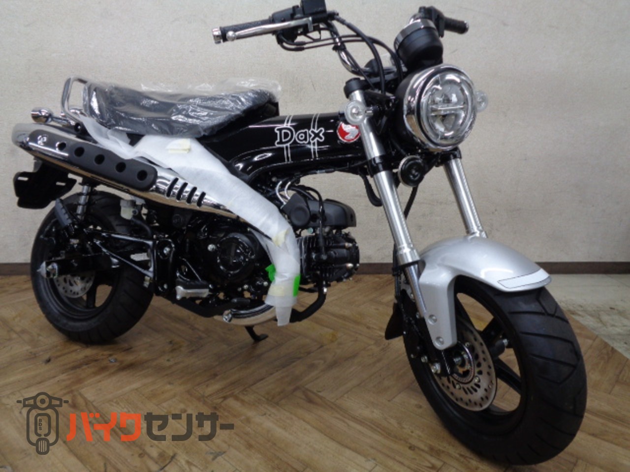 ホンダDAX125(2024年6月新車登録)
純正タイヤ前後セット 2024年最新】ホンダ ダックス125の魅力徹底解説｜デザイン・性能