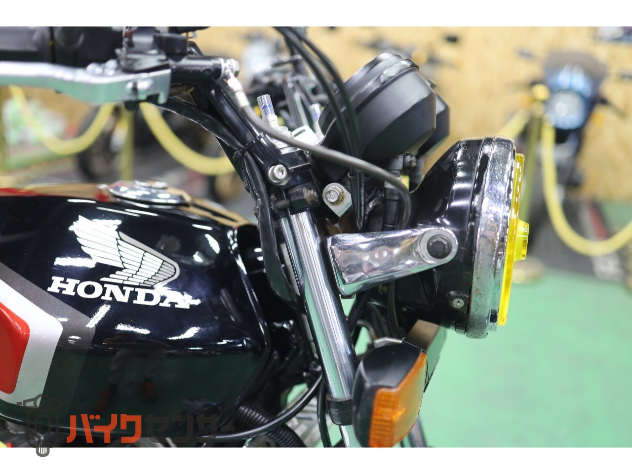 ホンダ CBX400F フル国内物 2型エンジン 黒赤 昭和57年5月登録 2