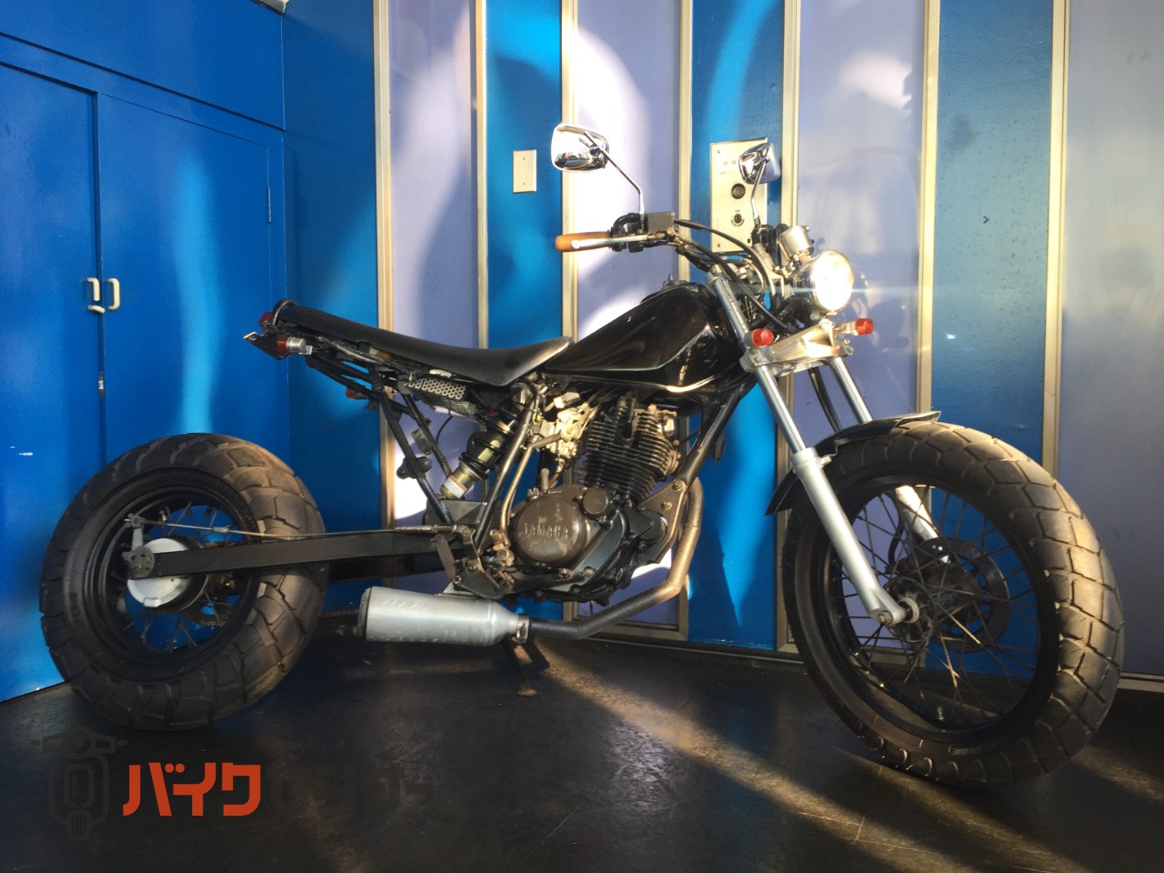 バイク ヤマハ TW200 2JL YAMAHA TW200 2JL ヤマハ 200cc ブラック