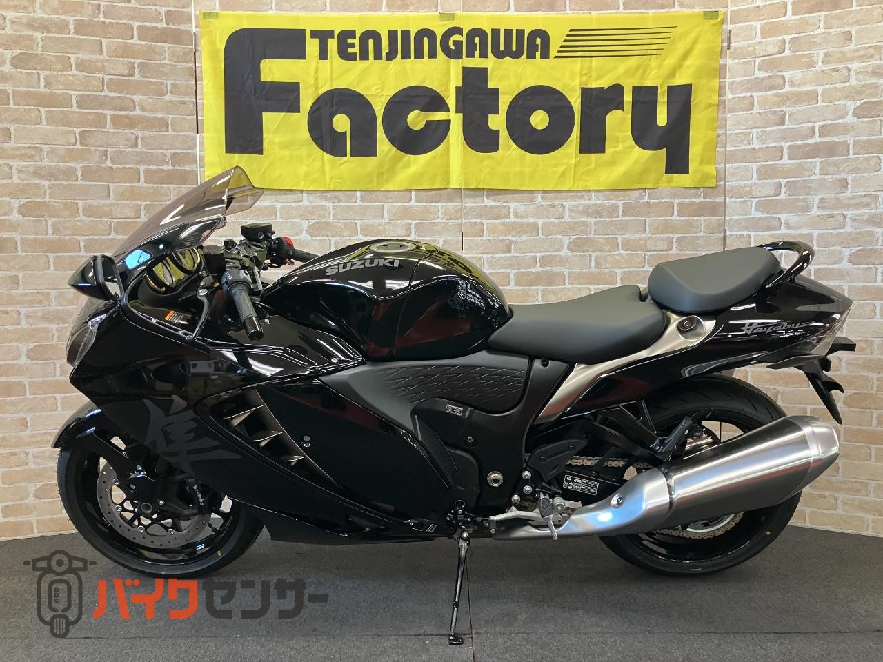 ハヤブサ  M5モデル　新車　ブラック　クルコン　双方向クイックシフター_1