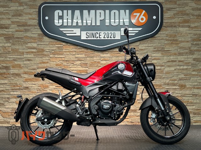 レオンチーノ250　新車　正規取扱車両　ＬＥＤヘッドライト　バッテリー充電ケーブル付き