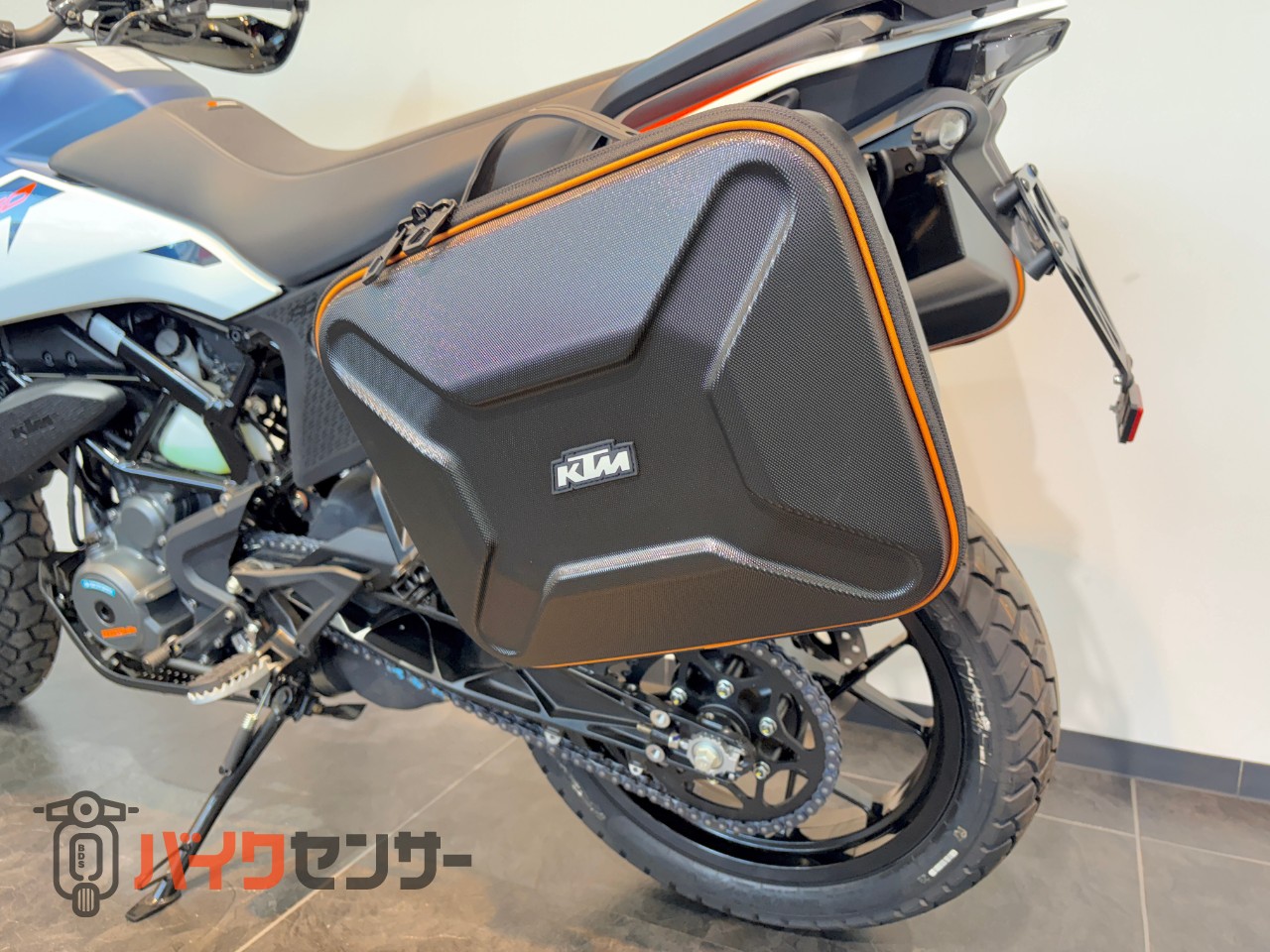 KTM 250アドベンチャー 未使用車 純正パニア 純正オプションシート