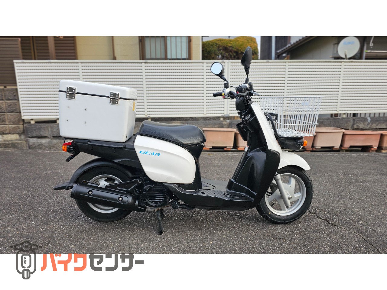 ヤマハ ギア：パーキングスタンド：前大バスケット：後小型BOX