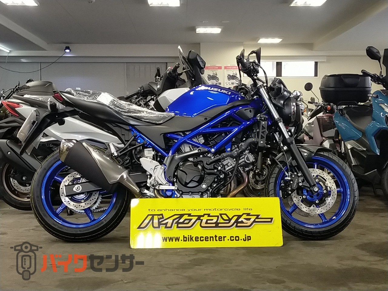 スズキ SV650 ABS 2025年モデル パールビガーブルー／マットブラック