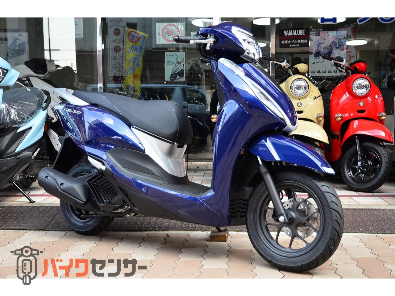 リード125　新車　大阪府　柏原市　最新LEDトランクライト付き ホンダ リード125 2025正規モデル トランクライト パーテーション