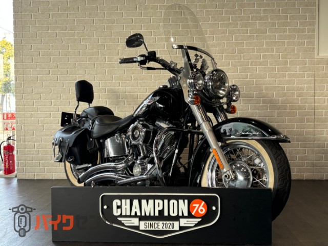 FLSTN ソフテイルデラックス　バンスフルエキ　エンジンガード　ウインドシールド　サイドバック　シーシーバー　エアクリーナー