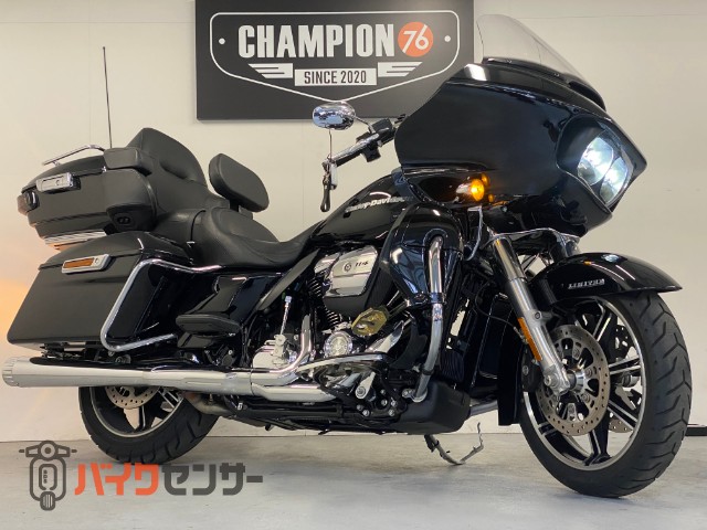 FLTRKロードグライドリミテッド ＣＦＲマフラー　萬羽バックギア　ハイウェイペグ　ドラレコ　ＥＴＣ