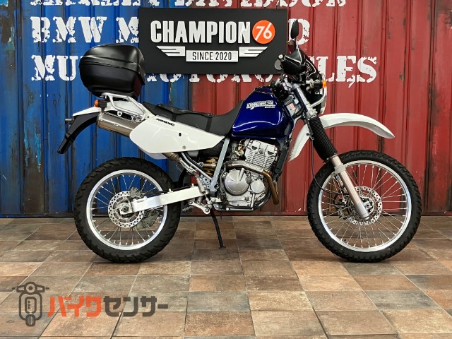 ジェベル250XC　GIVIトップケース　ウィンドシールド