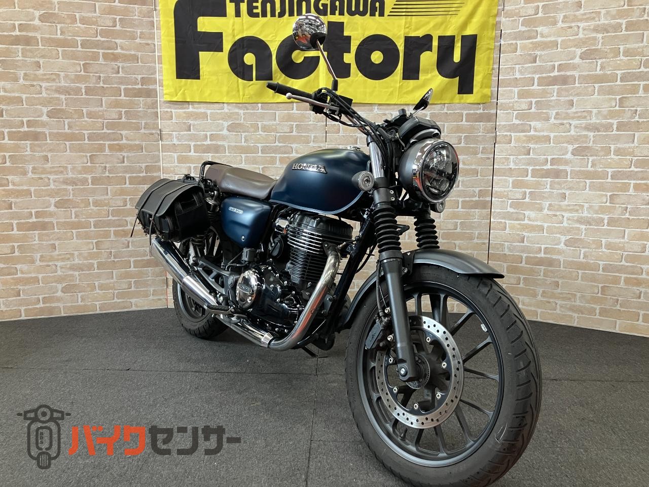 GB350 サイドバック　ABS　トラクションコントロール搭載　マットジーンズブルーメタリック_2