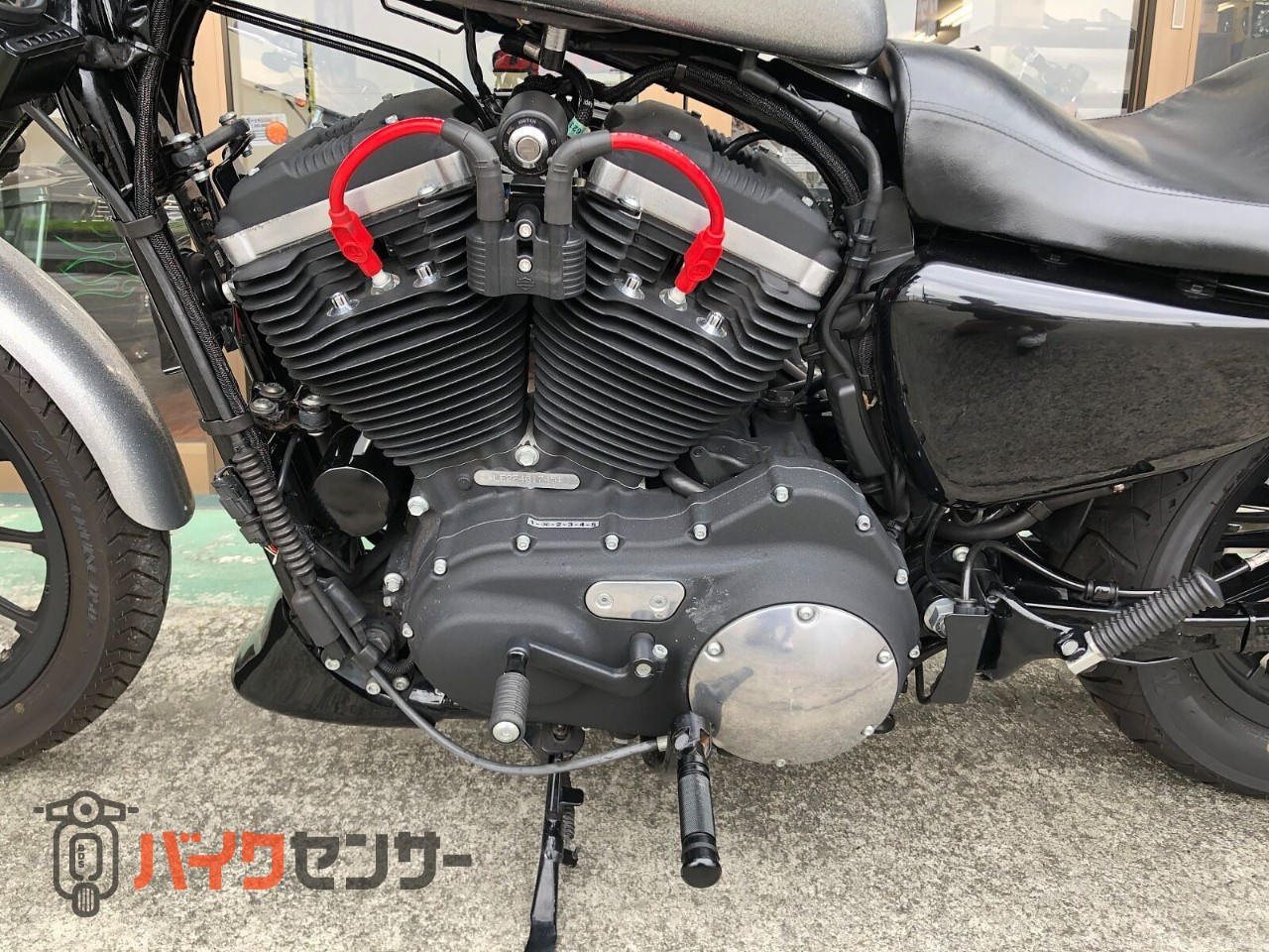 ハーレーダビッドソン XL883N アイアン 2015年モデル カスタム多数