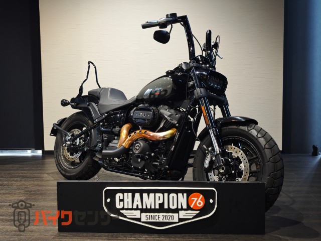 FXFBS ソフテイルファットボブ114　般若バー風ハンドル　カスタムフルエキマフラー　デタッチャブルシーシーバー　ミニウィンカ