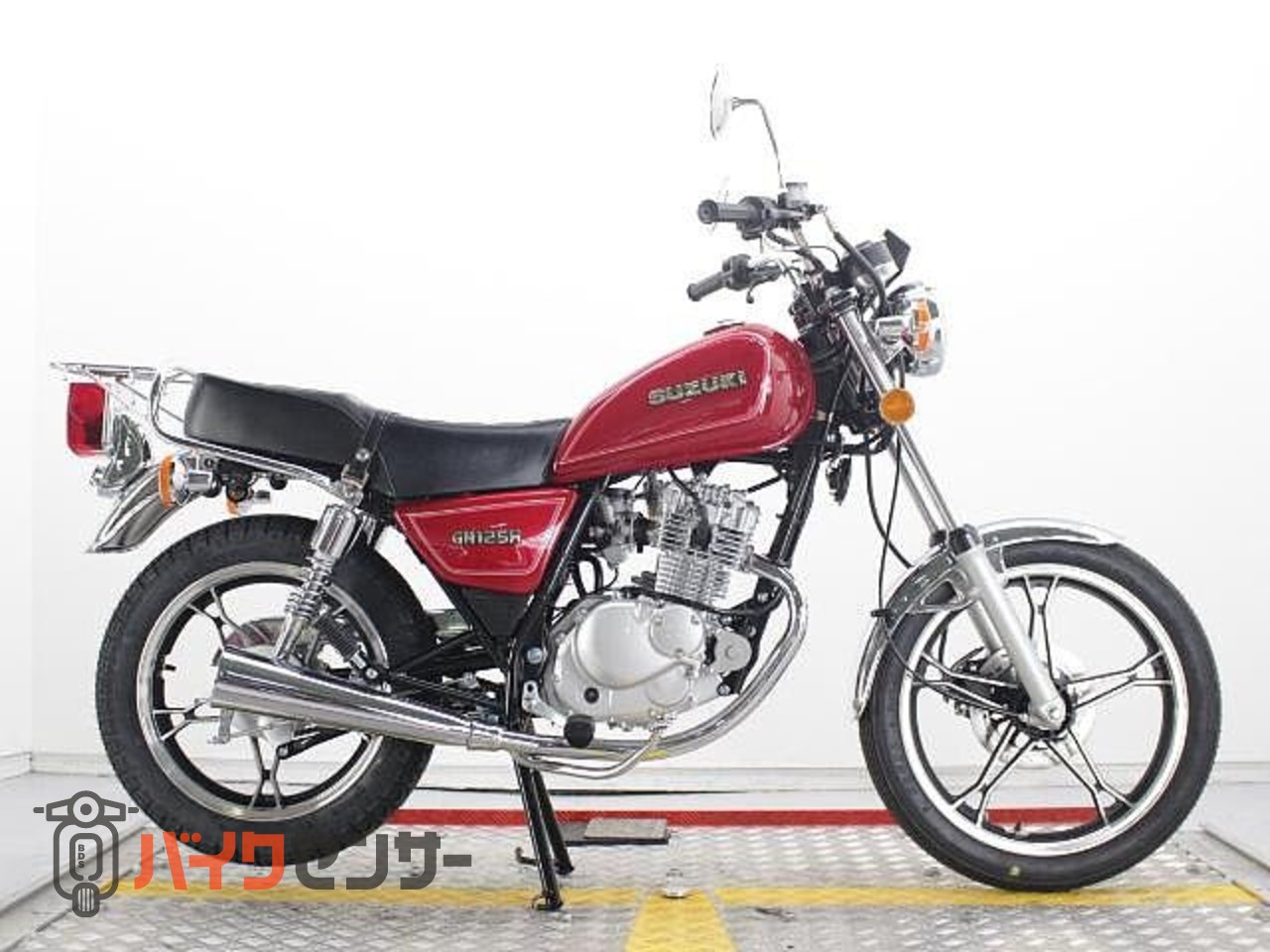 スズキ GN125H 最新人気カラー 距離少！ スズキ GN125 新車 最新モデル レッド B489334| BDSバイクセンサー