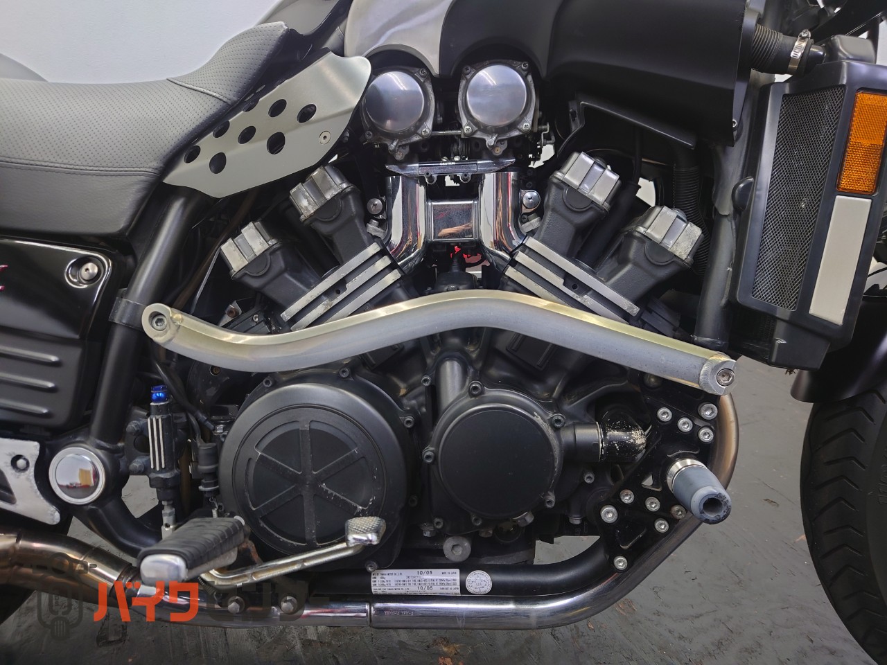 ヤマハ VMAX 1200 サブフレーム オーバーレーシングスリップオン