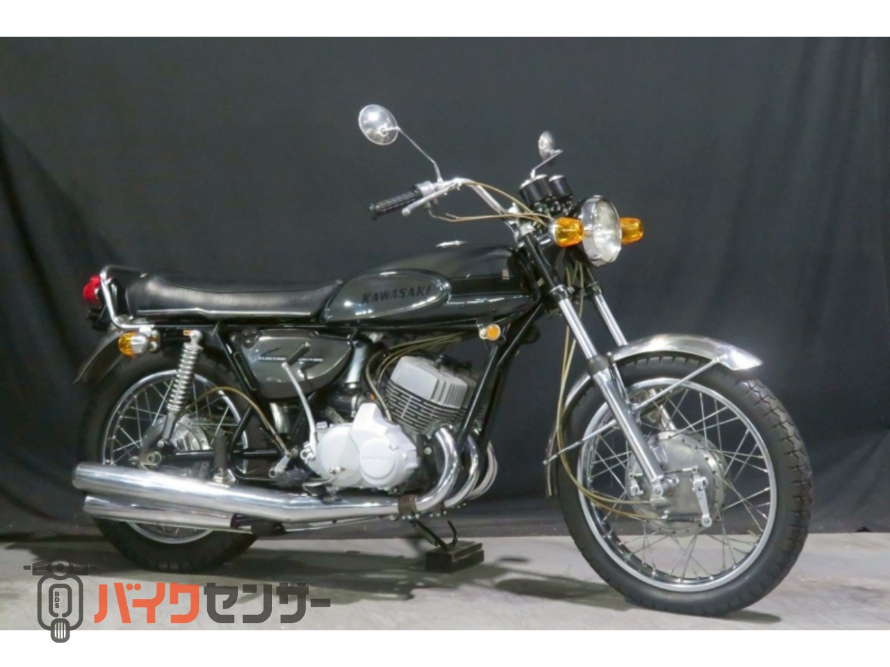 KAWASAKI 青 タンク 傷あり　500SS H1A KAWASAKI 青 タンク 傷あり 500SS H1A KAWASAKI 青 タンク 傷