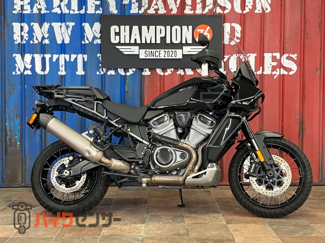 パンアメリカ1250スペシャル　スクリーミングイーグルスリップオンマフラー　純正パニアケース３点　カーボンファンディフレクター