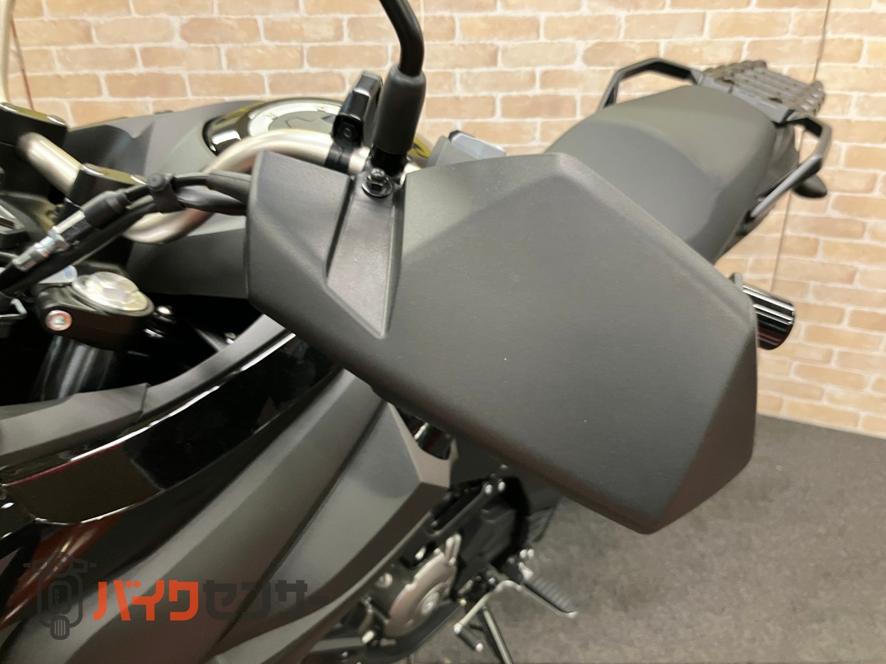 Vストローム650XT　2025ｙ　ファイナルモデル　即納可能　新車　ABS_21