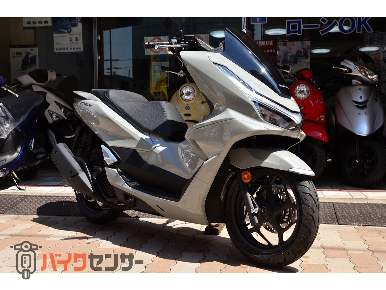 ホンダ PCX125 最新2025年型 国内正規モデル パールジュピター