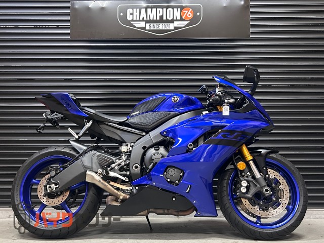 YZF-R6　アクラポビッチ製マフラー　フェンダーレス　リゾマ製Ｒウインカー　ＢａｂｙＦａｃｅ製スライダー　ＵＳＢ　ＥＴＣ　赤キー