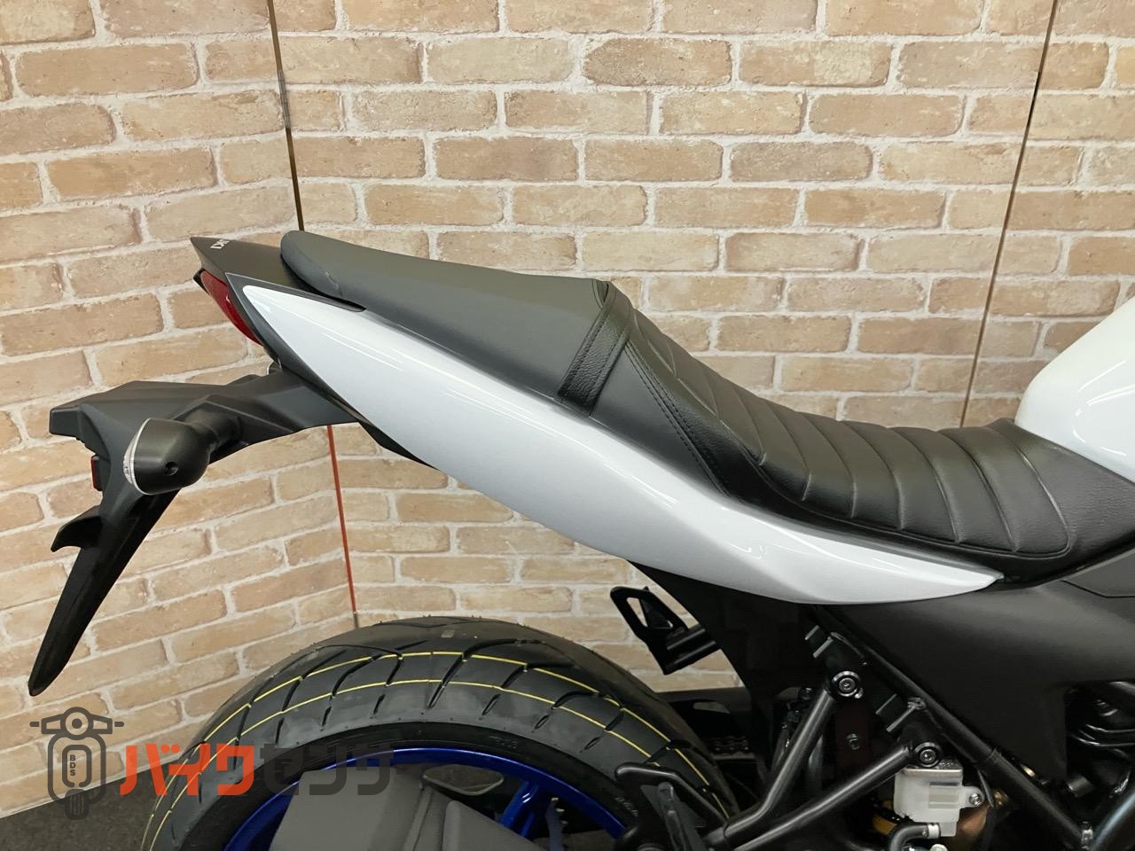 SV650X　2025年モデル　パールテックホワイト_7