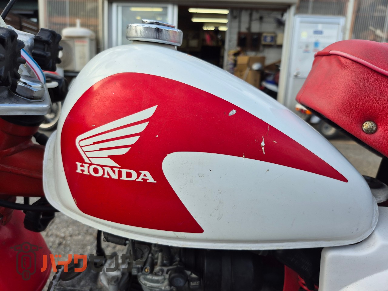 ゴールデンウィーク 値下げHonda バイク タンク 赤 白